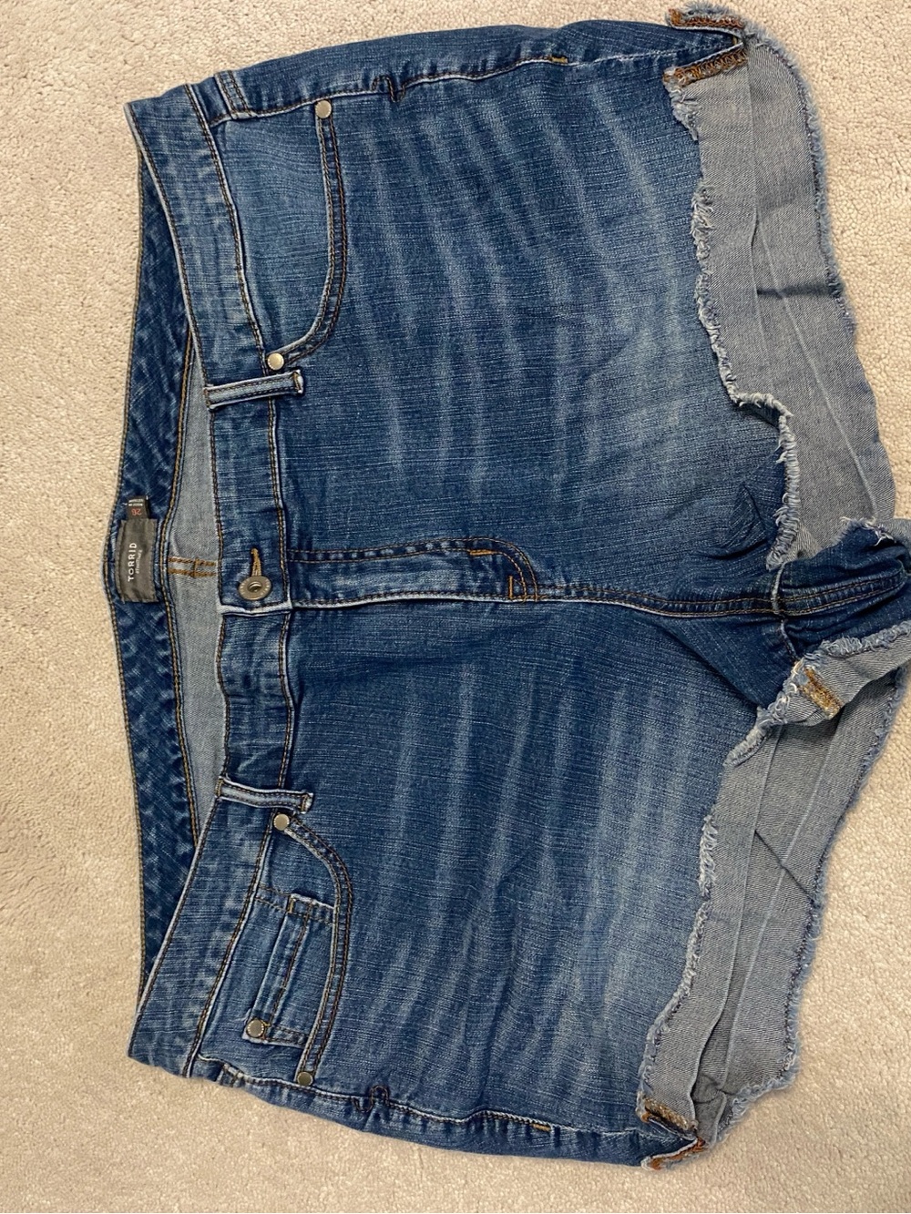 TORRID Short Shorts Size 26